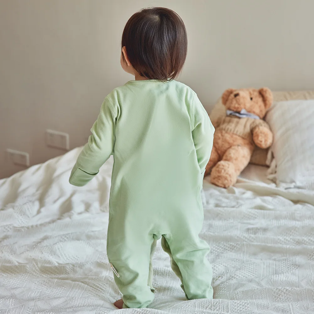 Pelele verde de algodón para bebé – Suave y cómodo - imagen 2