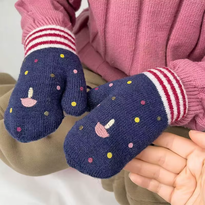 Guantes de polar infantiles con forro térmico bordado para invierno - imagen 3