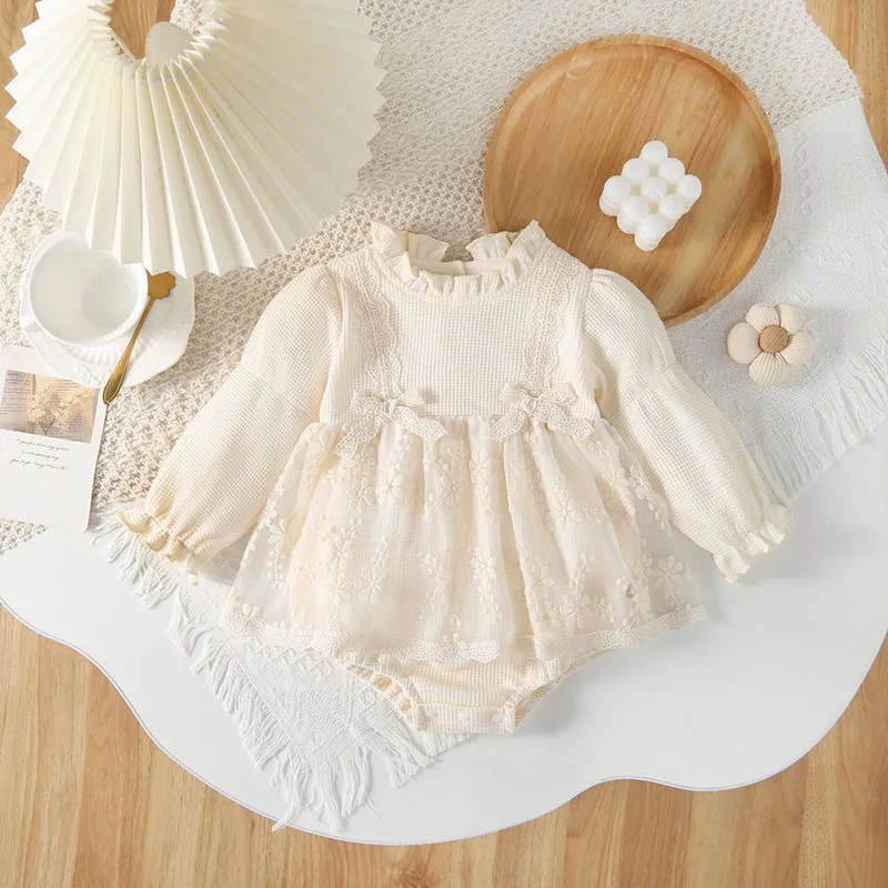 Milangel body bebé con encaje floral y lazo de gofre fino elegante - imagen 2