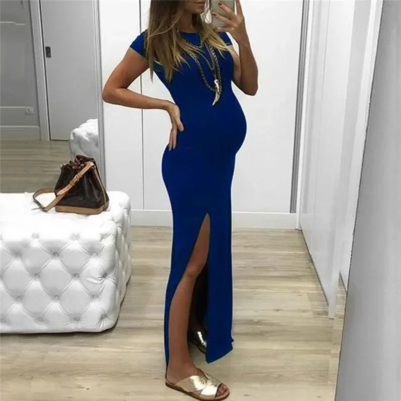 Vestido de maternidad largo entallado liso con cuello redondo