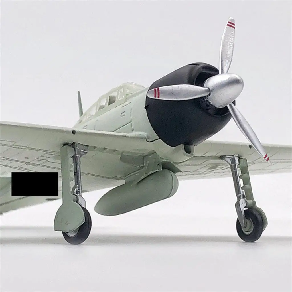 Modelo de avión de combate de metal con acabado realista - imagen 4