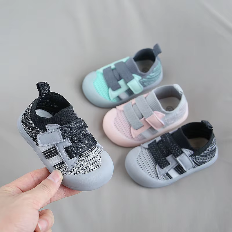 Zapatillas deportivas antideslizantes para niño – Transpirables y cómodas - imagen 2
