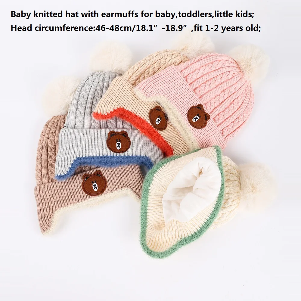 Gorro de punto para bebé con pompón de oso y orejeras