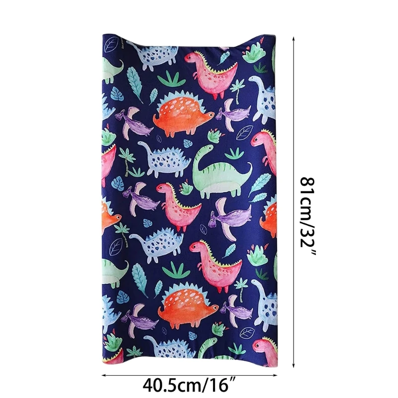 Funda estampada para colchón de bebé en mesa cambiador