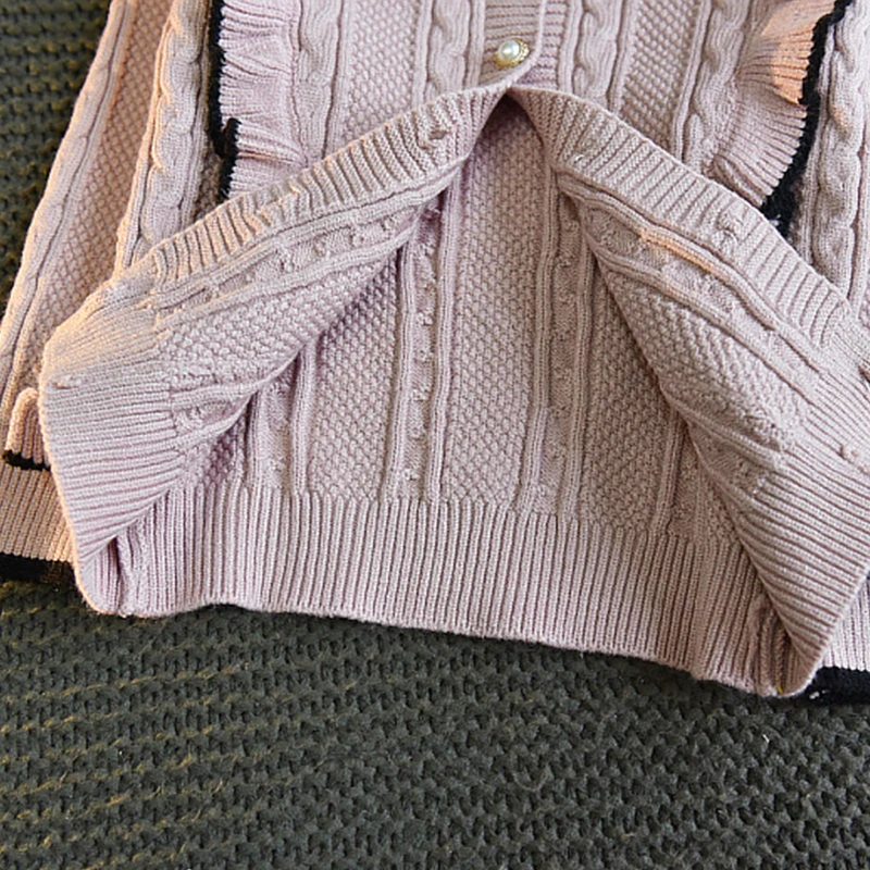 Conjunto de punto para niña: suéter y falda - imagen 4