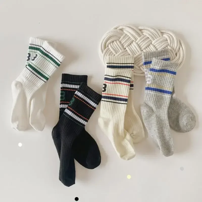 Calcetines deportivos de algodón con letras B para niños – Todo el año - imagen 2