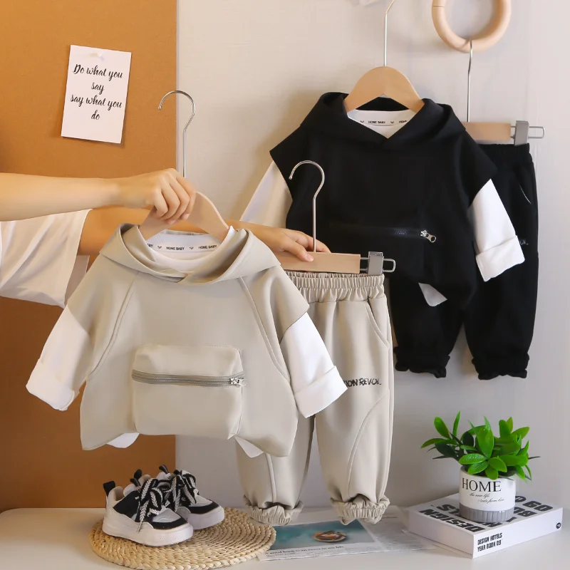 Conjunto infantil chaleco con capucha y camiseta para niños - imagen 4