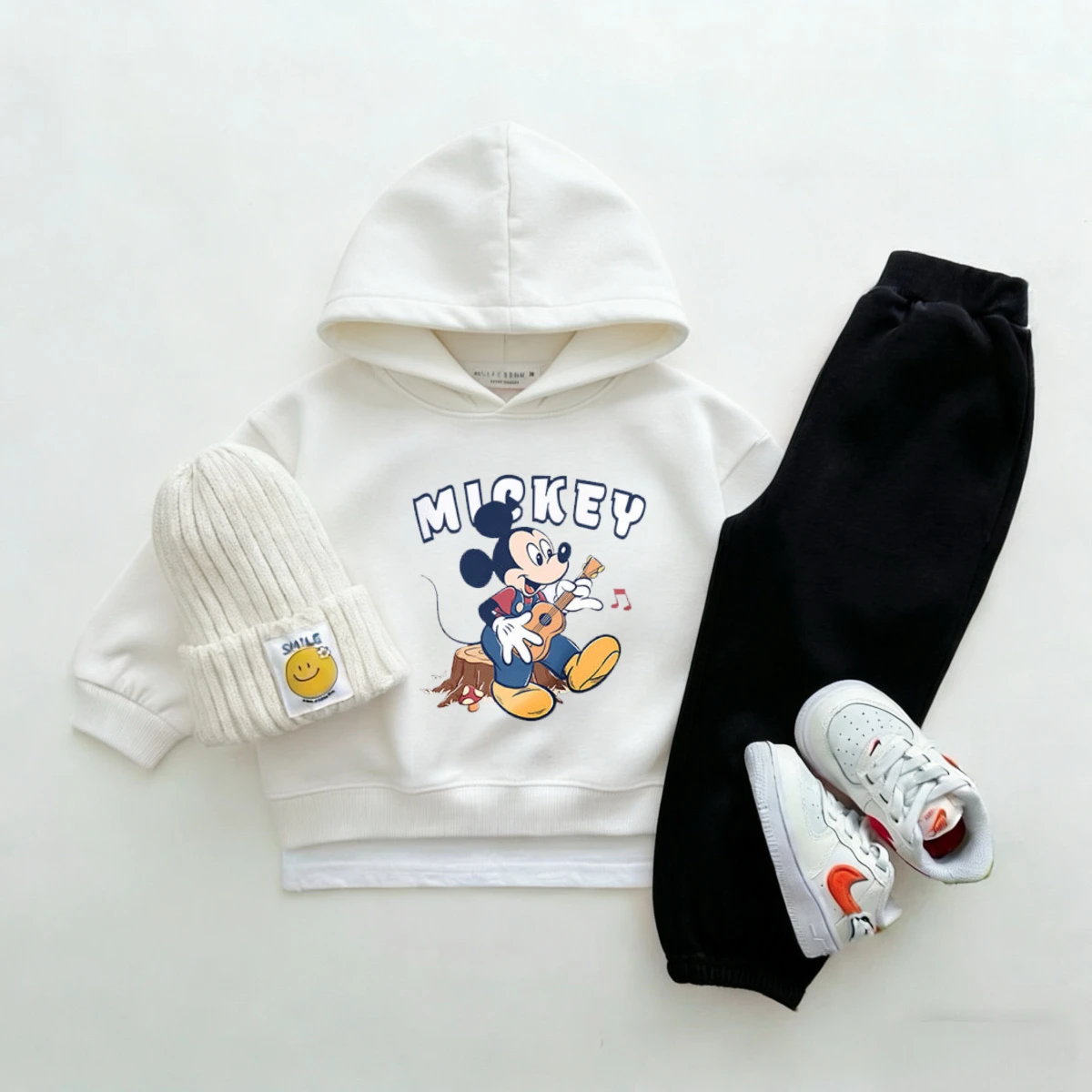 Conjunto de sudadera con capucha y pantalón para bebé en invierno - imagen 4