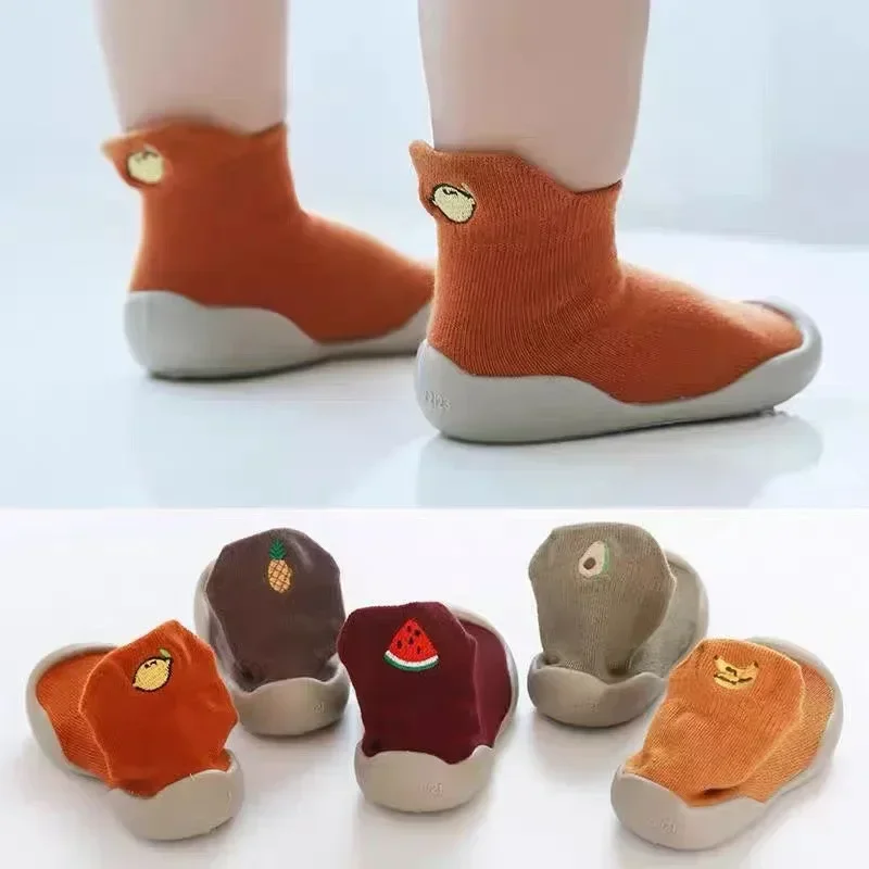 Zapatillas antideslizantes de algodón para bebé – Suela blandita anti-caídas - imagen 4