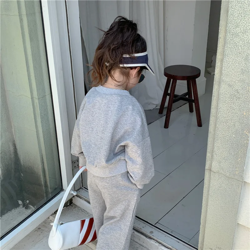 Conjunto deportivo niña blusa manga larga y pantalón cómodo - imagen 5