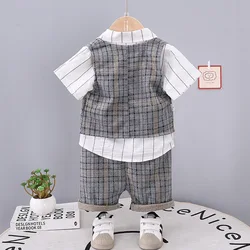 Conjunto de verano para bebé con chaleco a cuadros y shorts