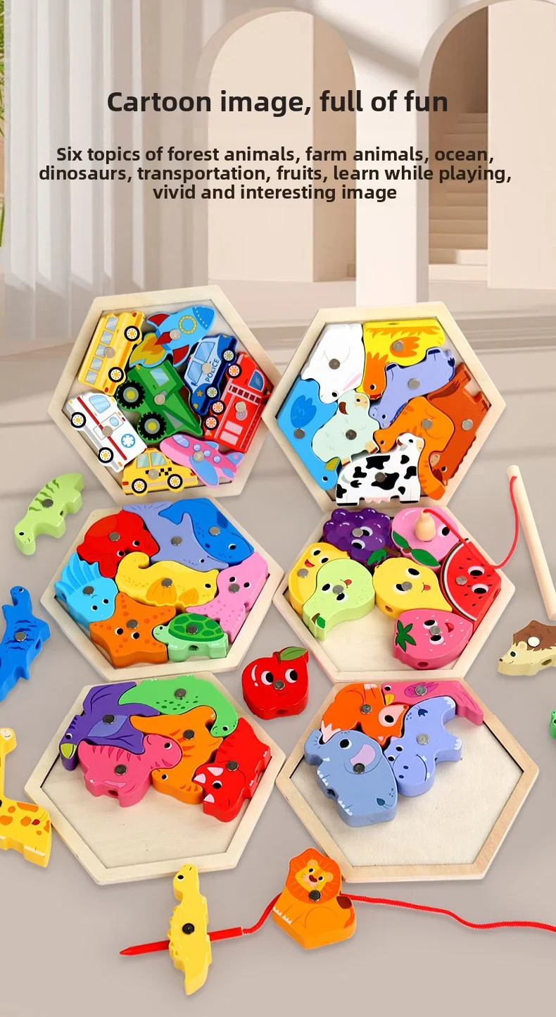 Niños jugando con el rompecabezas de madera 2 en 1