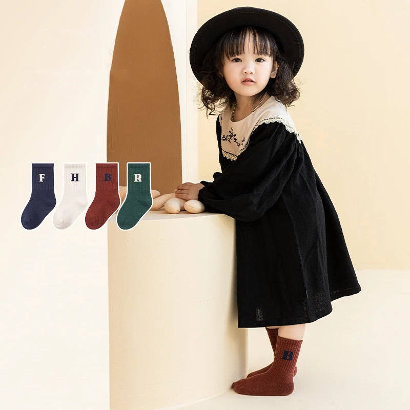 Calcetines térmicos de algodón para bebé – Color sólido con letras