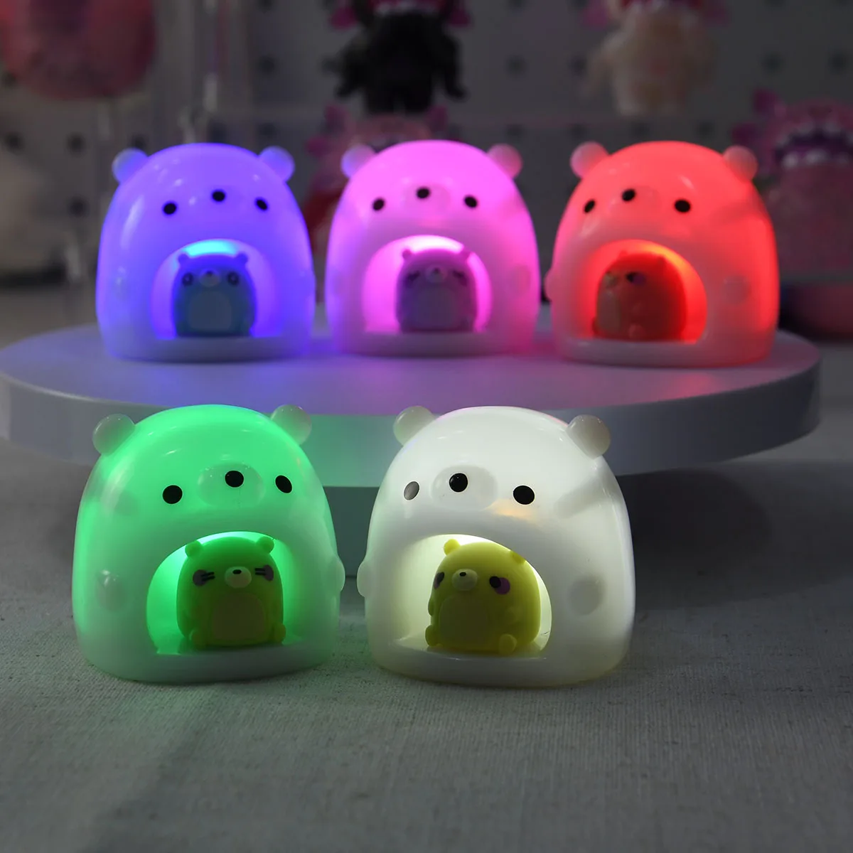 Figura coleccionable de oso blanco Bushiroad, cueva de nieve nocturna - imagen 3