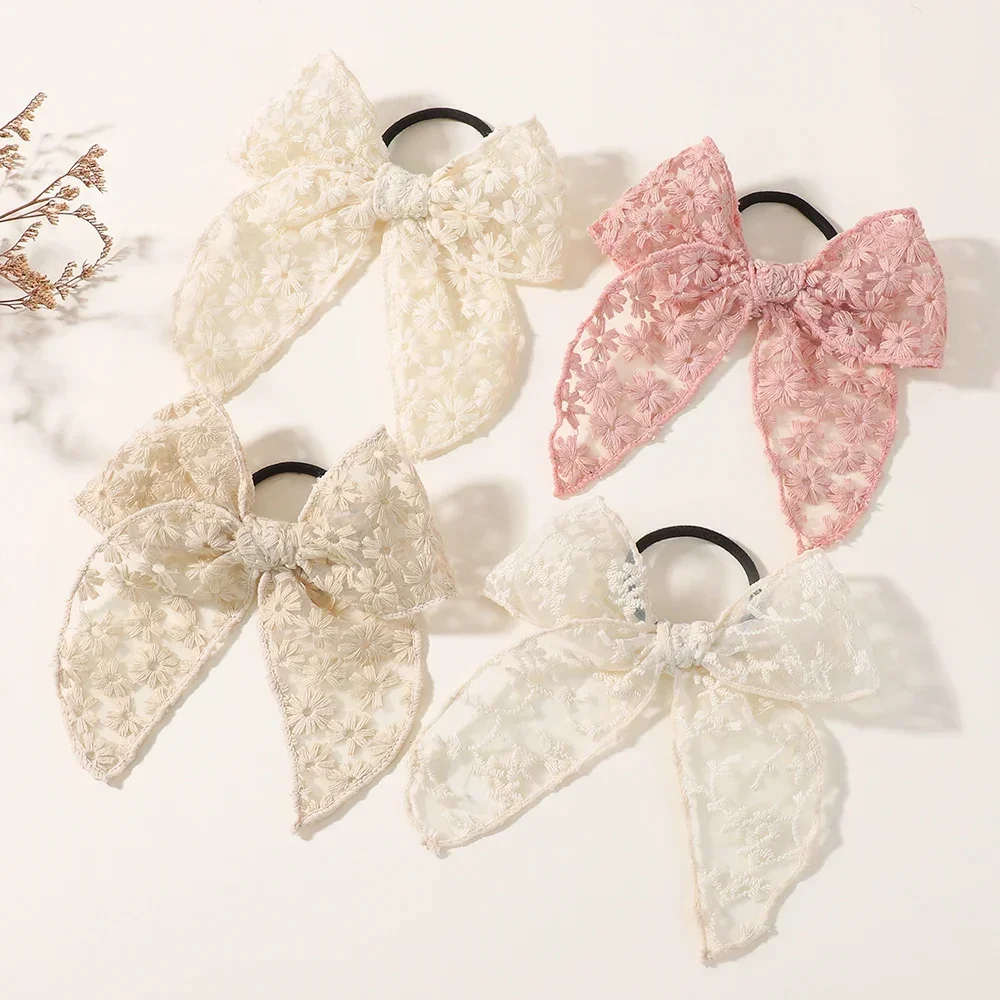 Diadema elástica con textura de encaje