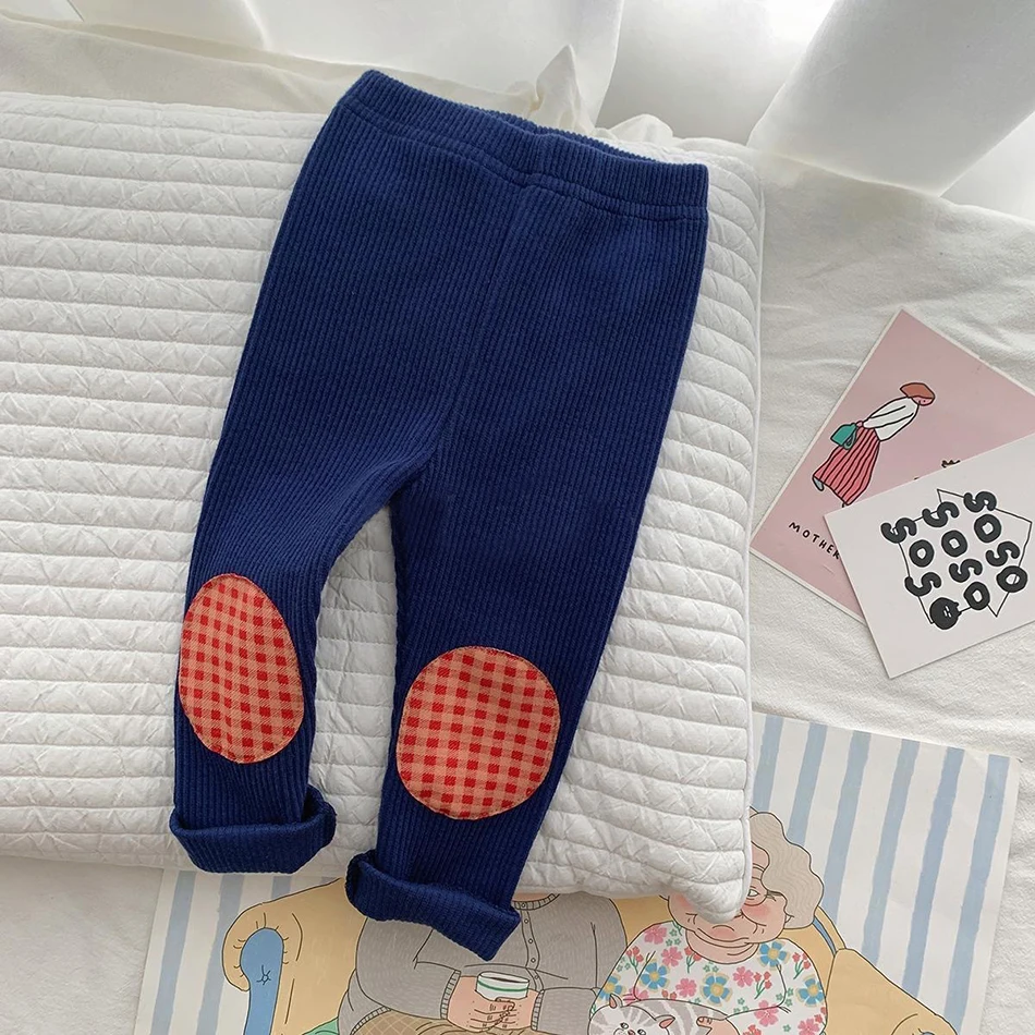 Leggings a cuadros para niñas – Tejido cálido para jugar - imagen 2