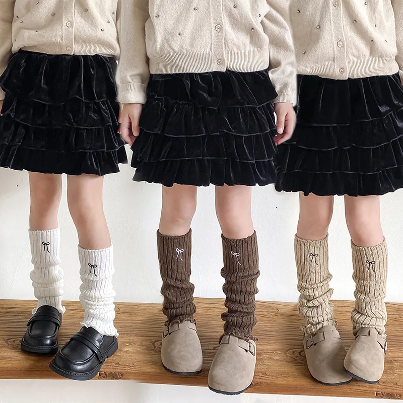 Calcetines media pantorrilla para niña – lana punto lazo bordado - imagen 2