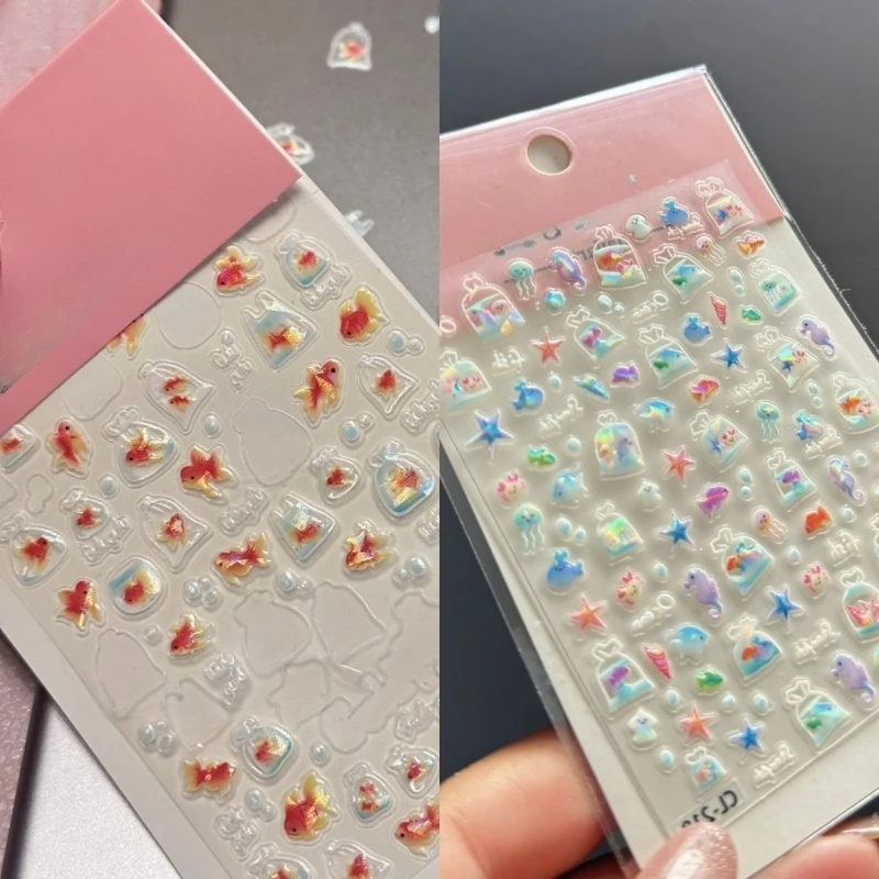 Pegatinas 3D con peces del océano aplicadas en accesorios