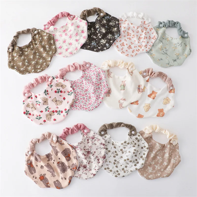 Babero de algodón para bebé con estampado floral y tejido absorbente - imagen 4