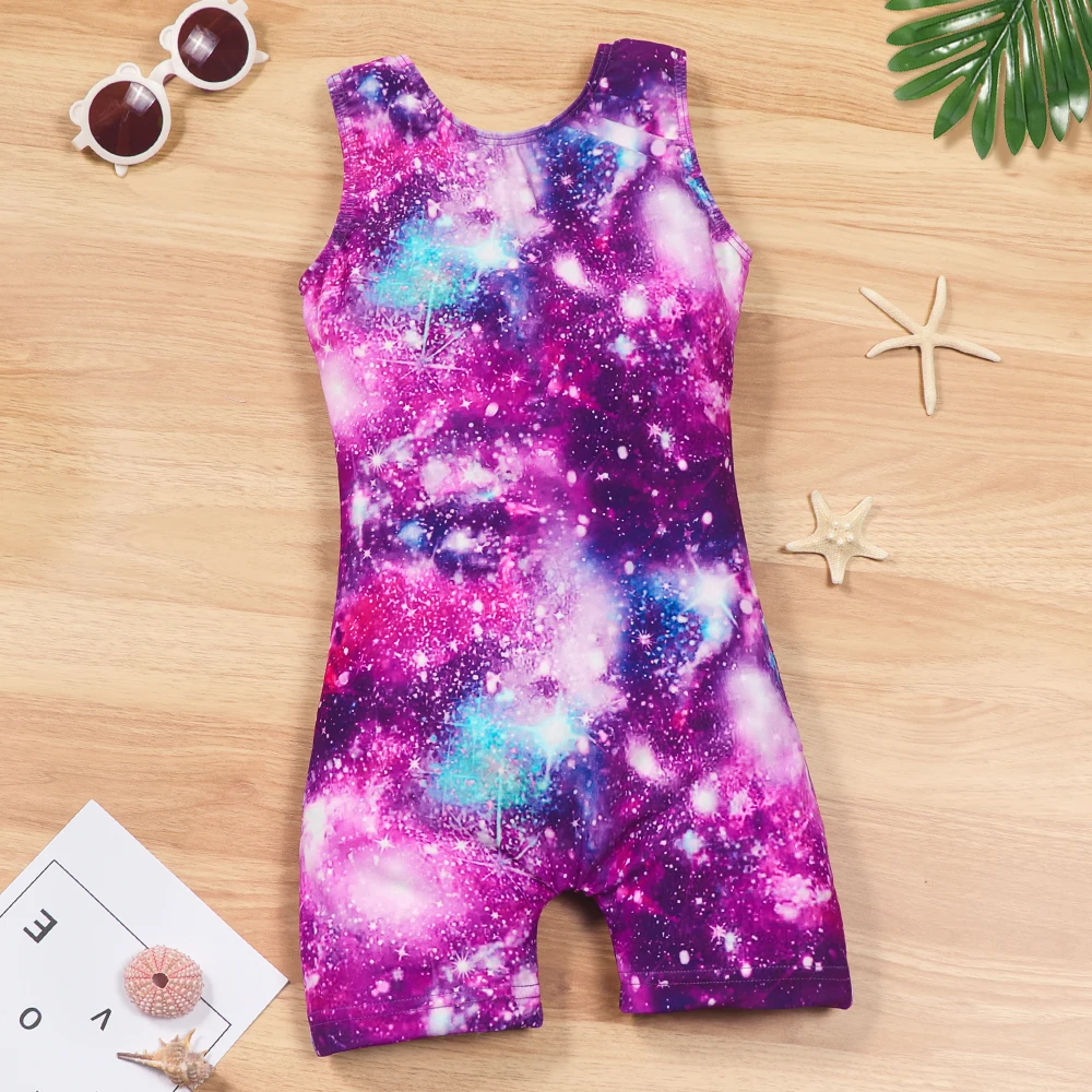 Traje de baño rosa con estampado floral para niña