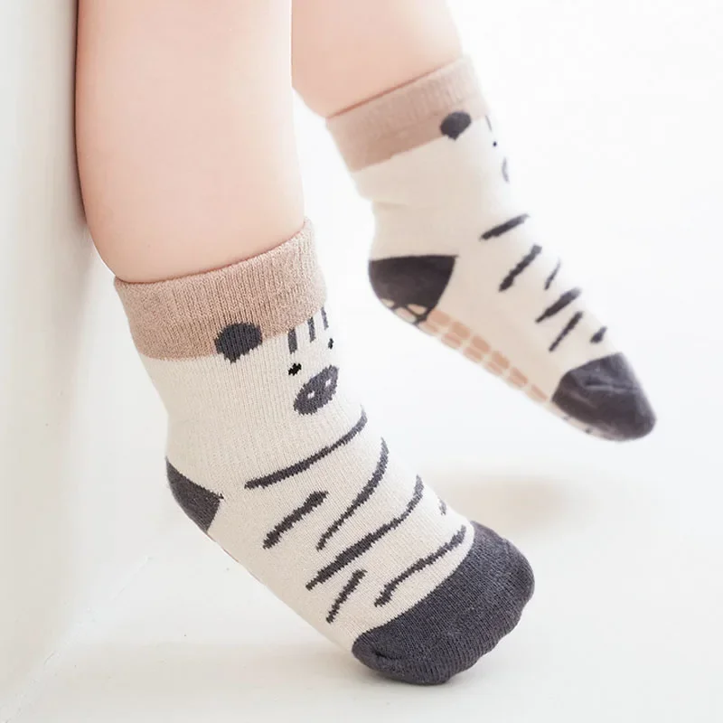 Calcetines antideslizantes de algodón con estampado infantil - imagen 4