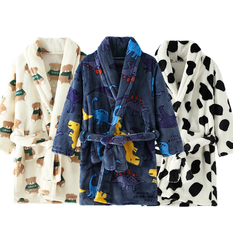 Bata y pijama infantil de franela para otoño e invierno