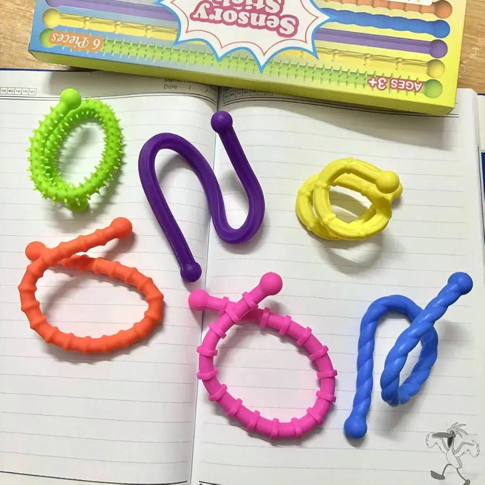 Uso discreto de la pulsera sensorial en la muñeca