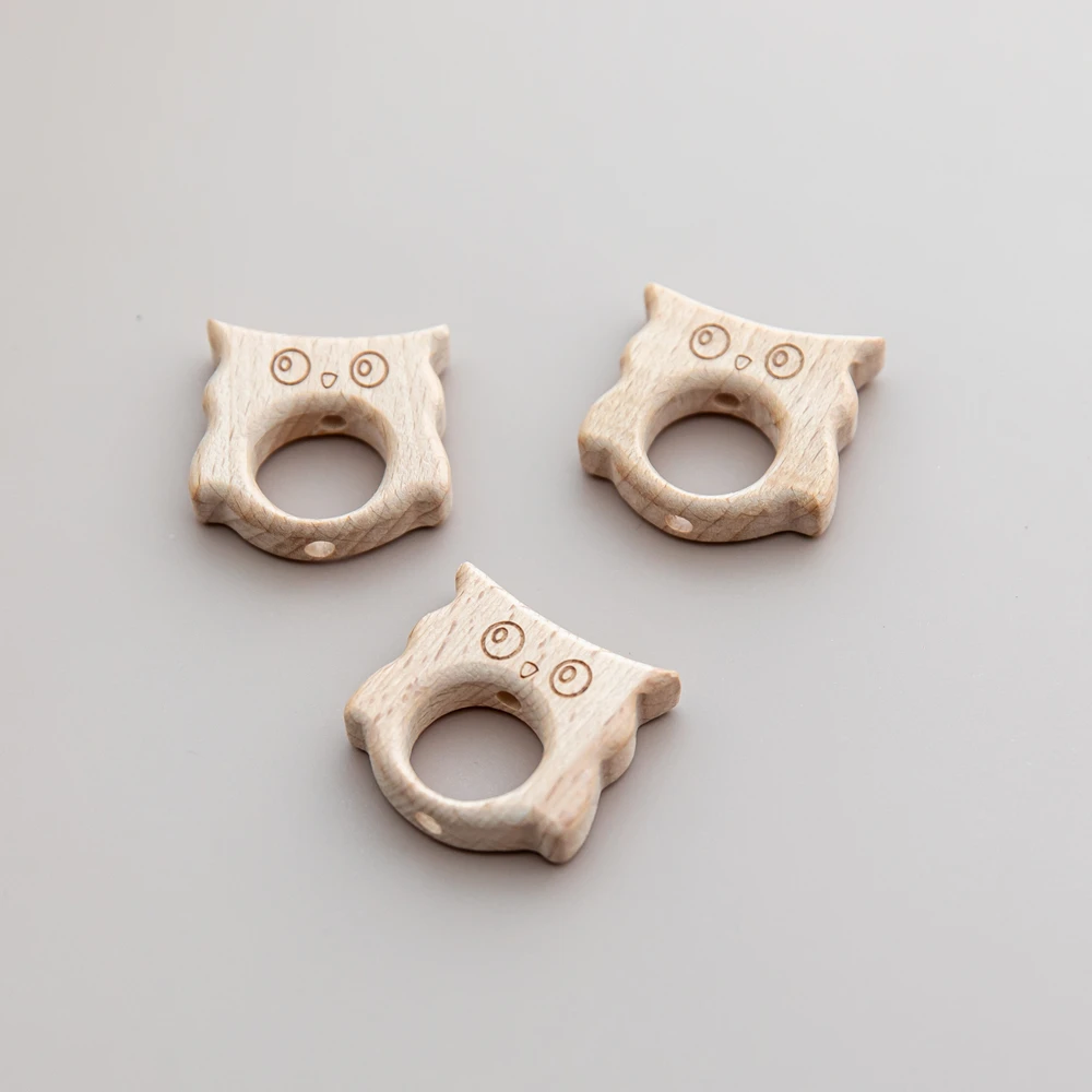 Juguete de madera para morder y explorar