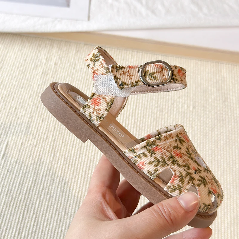 Sandalias de princesa antideslizantes con recortes florales - imagen 3