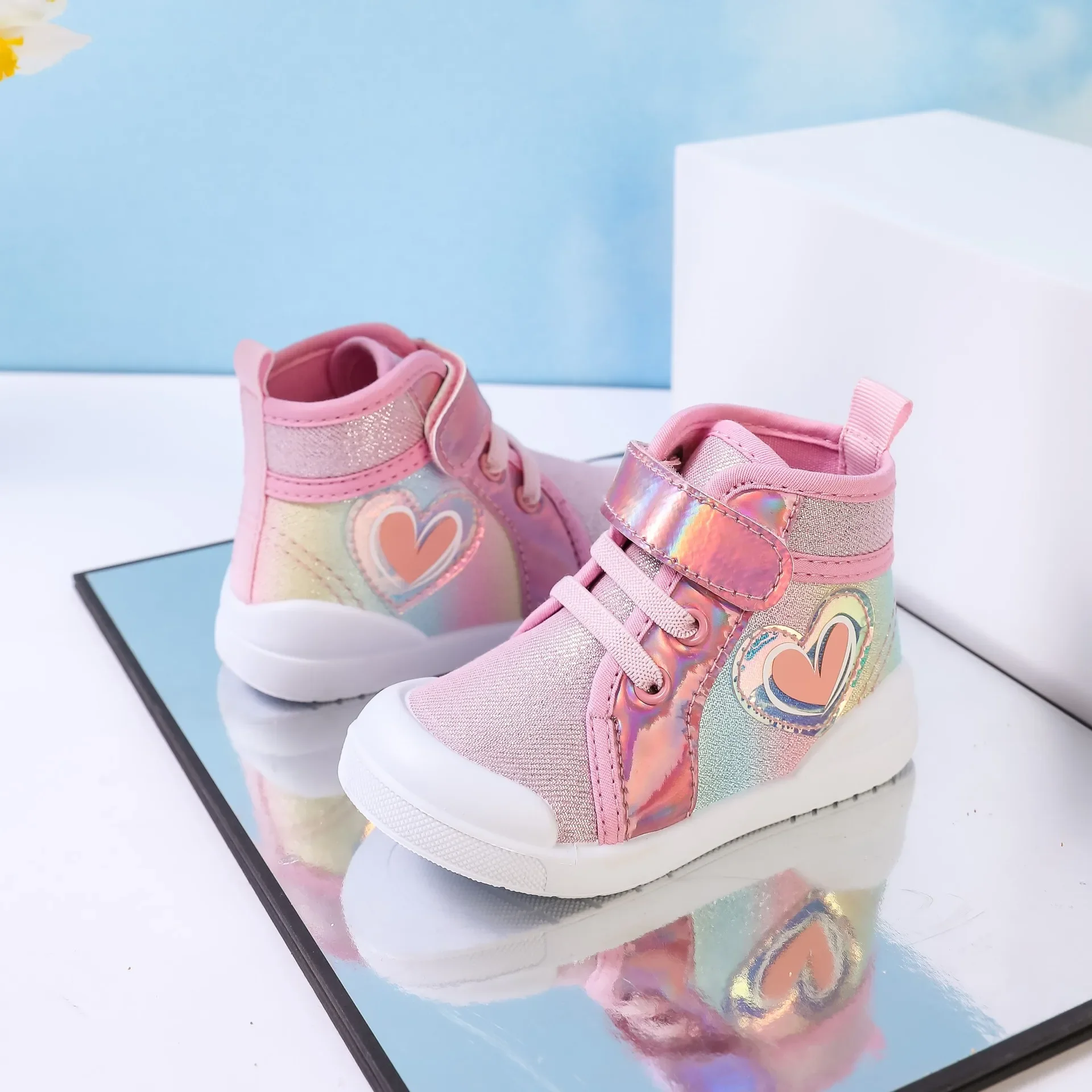 Zapatos de lona brillantes estilo princesa