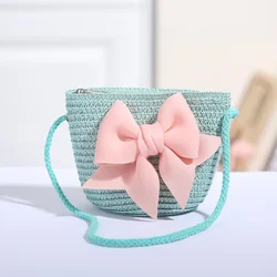 Bolso de paja con lazo para niña – estilo cruzado tejido a mano