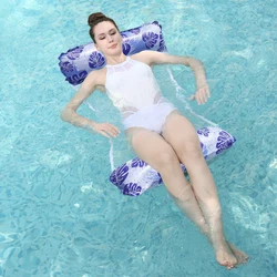 Hamaca flotante inflable a rayas diagonales para natación en PVC