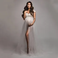 Body de maternidad veraniego con encaje y hombros descubiertos, tul
