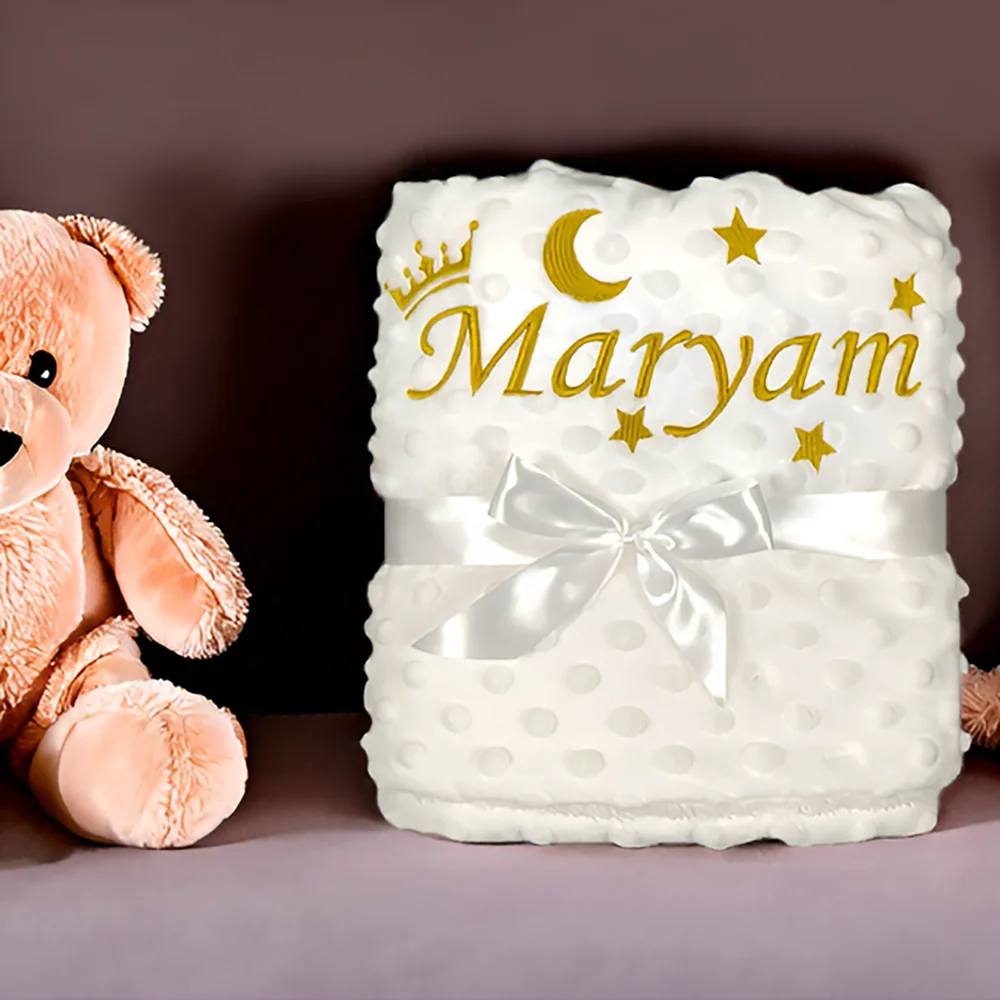 Manta Minky personalizada con nombre para bebé – Perfecta para cuna y cochecito
