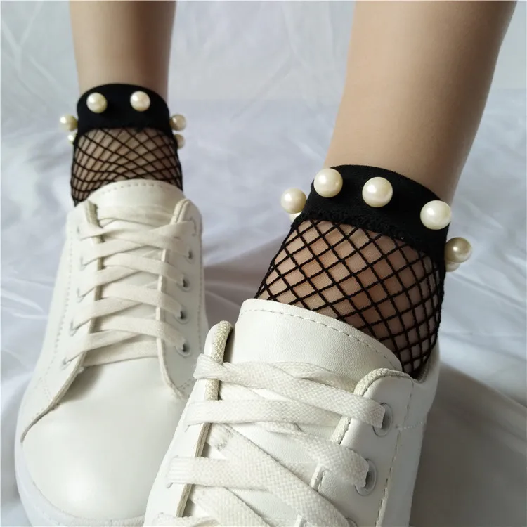 Calcetines de rejilla negros estilo Harajuku con remaches