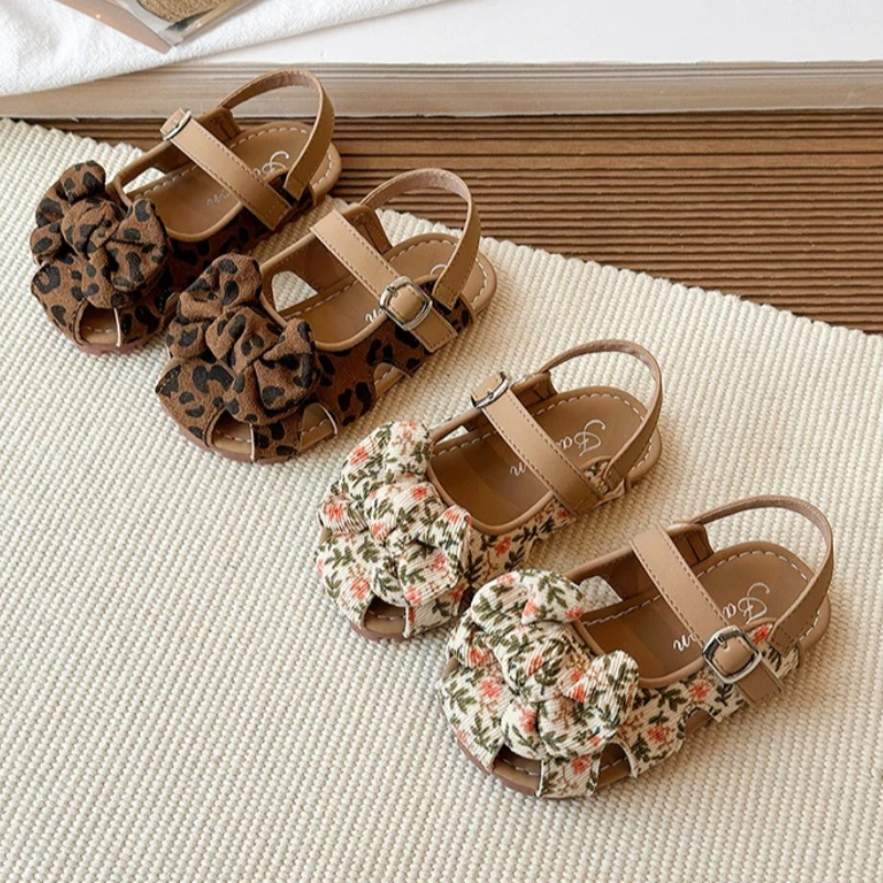 Sandalias antideslizantes de niña con punta cerrada para verano - imagen 3