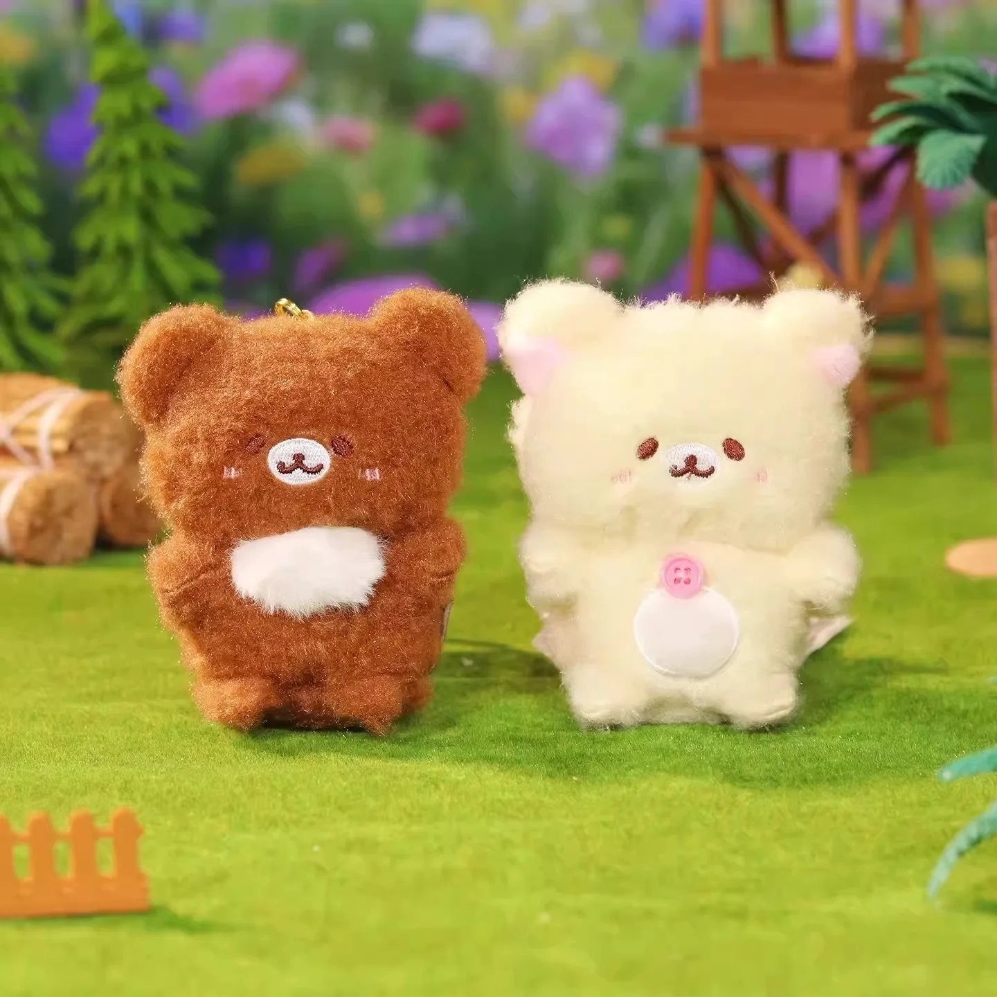 Caja sorpresa Rilakkuma con llavero colgante de abeja - imagen 3