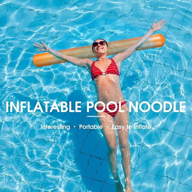 Fideos flotando en agua cristalina