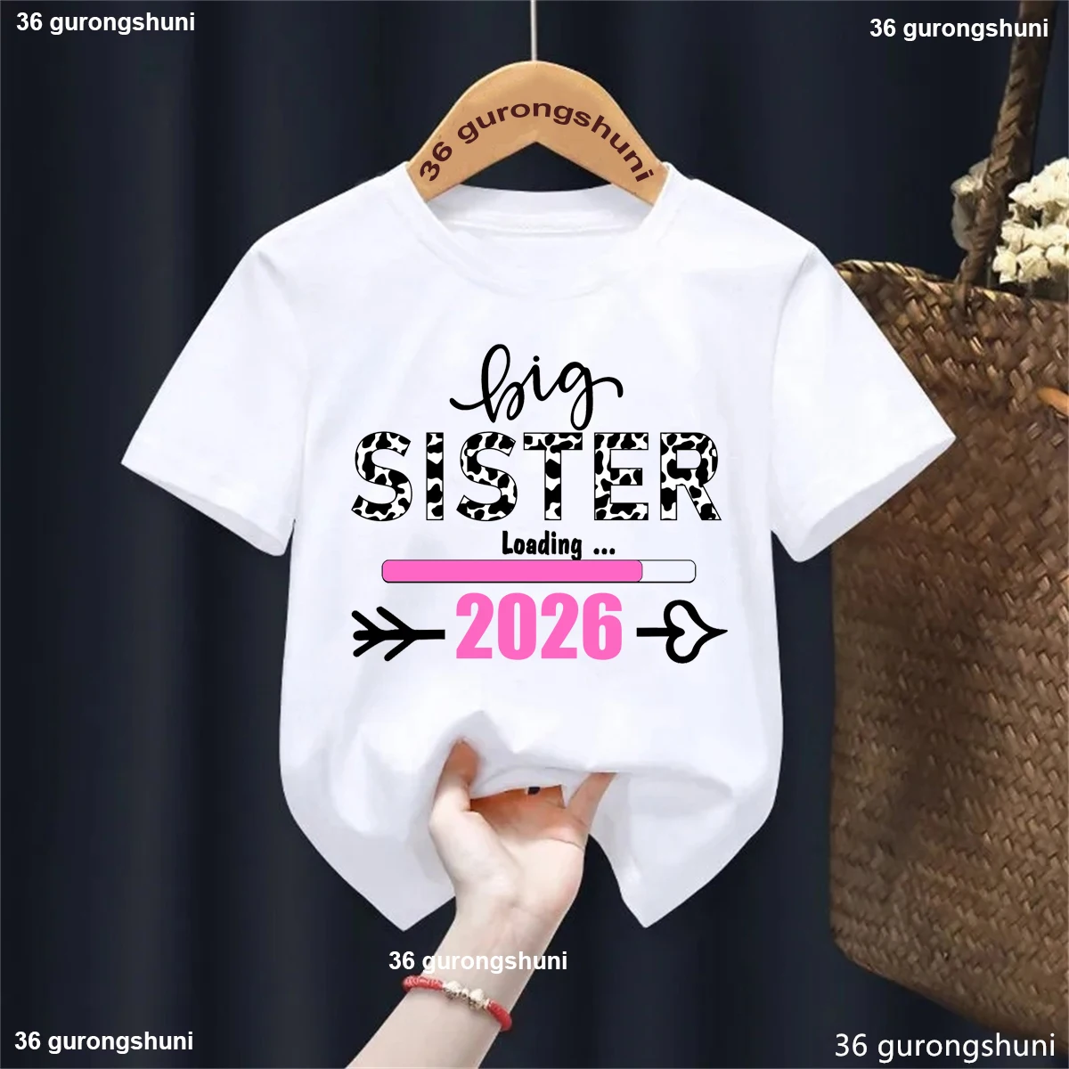 Camiseta de niña con estampado de corazón y flecha estilo tierno - imagen 3