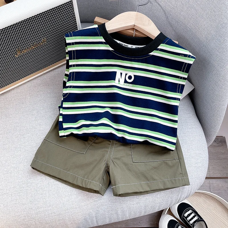Conjunto verano niño: top sin mangas y short de algodón - imagen 2
