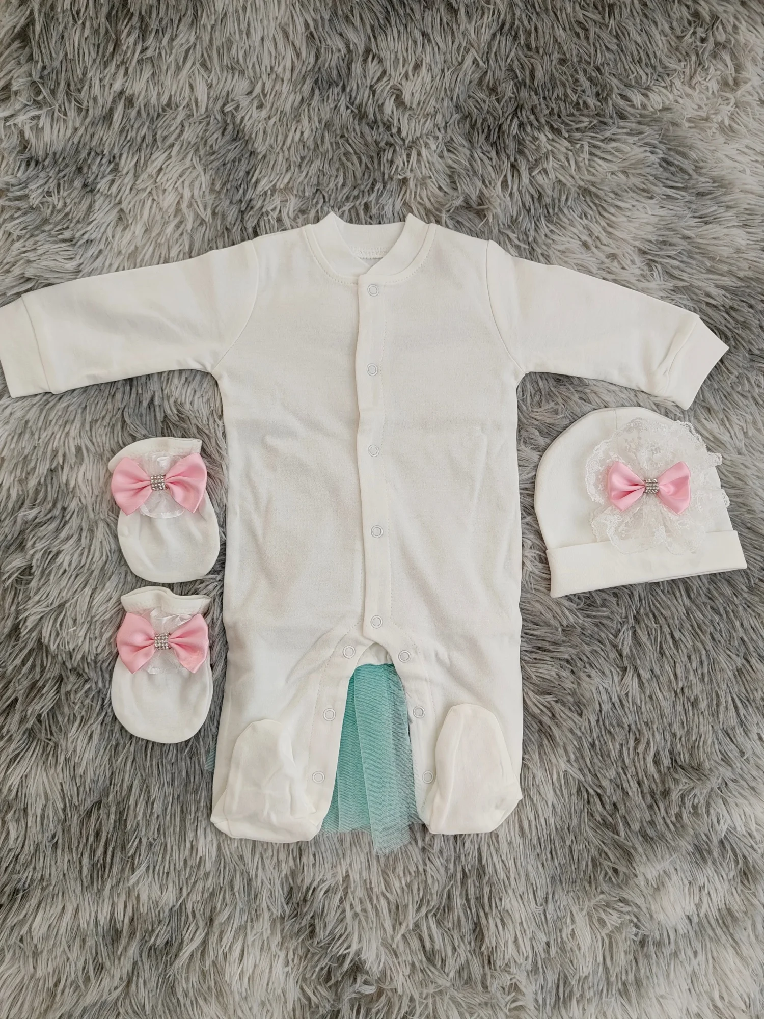 Conjunto recién nacido en tul con alas de ángel bordadas - imagen 5