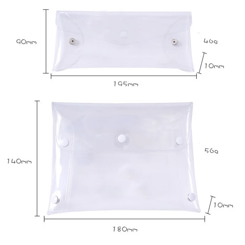 Interior de la bolsa con espacio para brochas y cosméticos