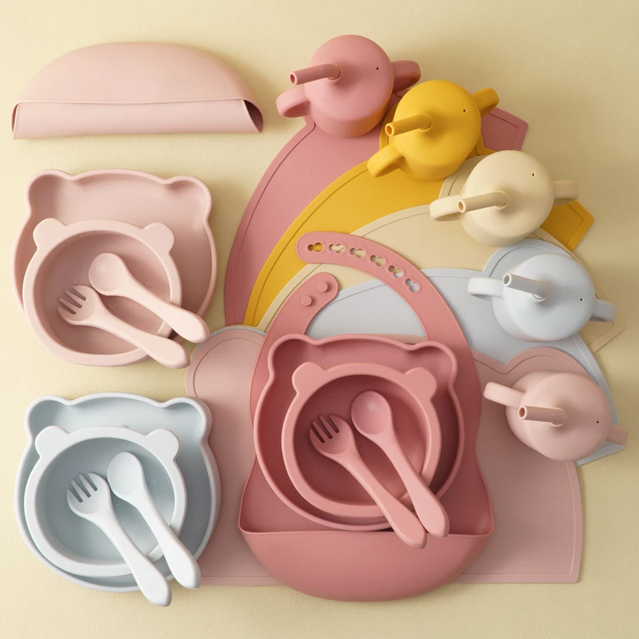 Set de silicona para bebé con plato, babero y vaso - imagen 5