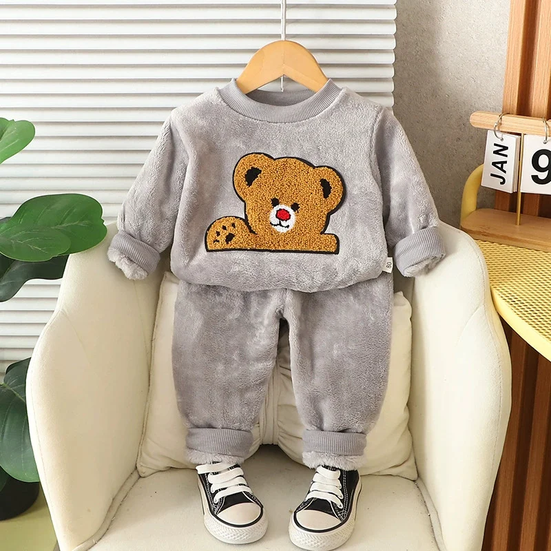 Pijama de lana para bebés: invierno cálido y cómodo - imagen 4