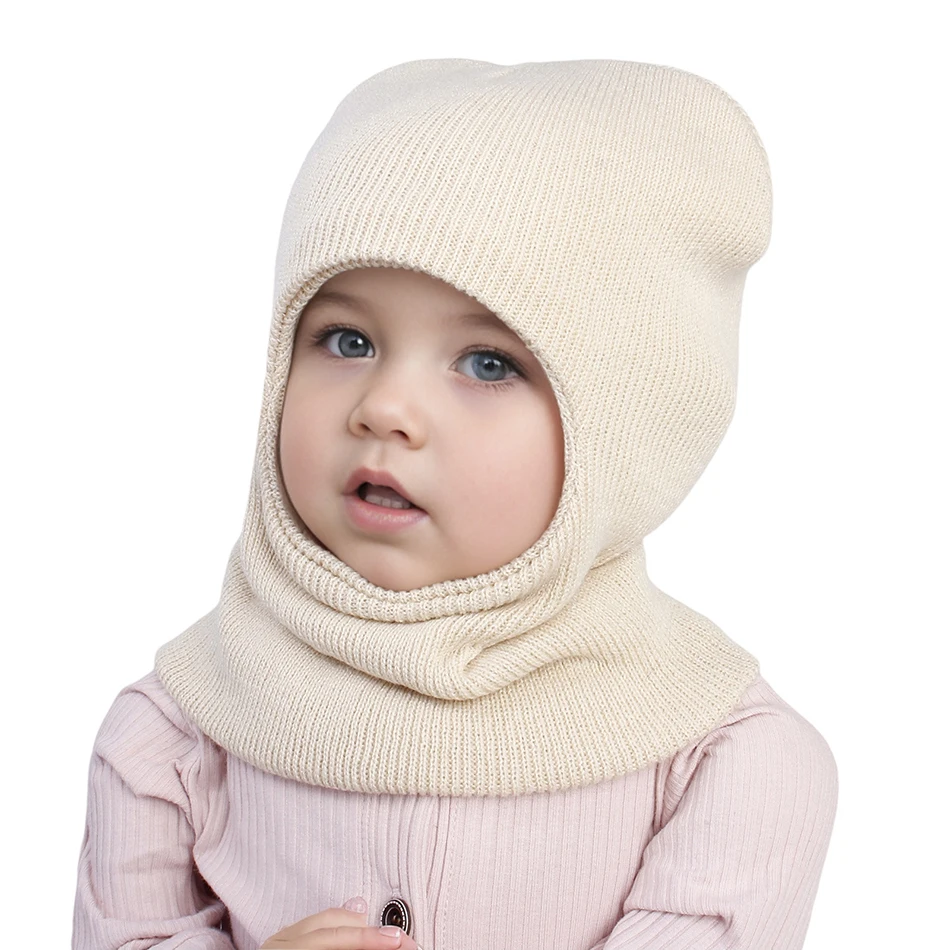 Vista trasera del gorro pasamontañas infantil