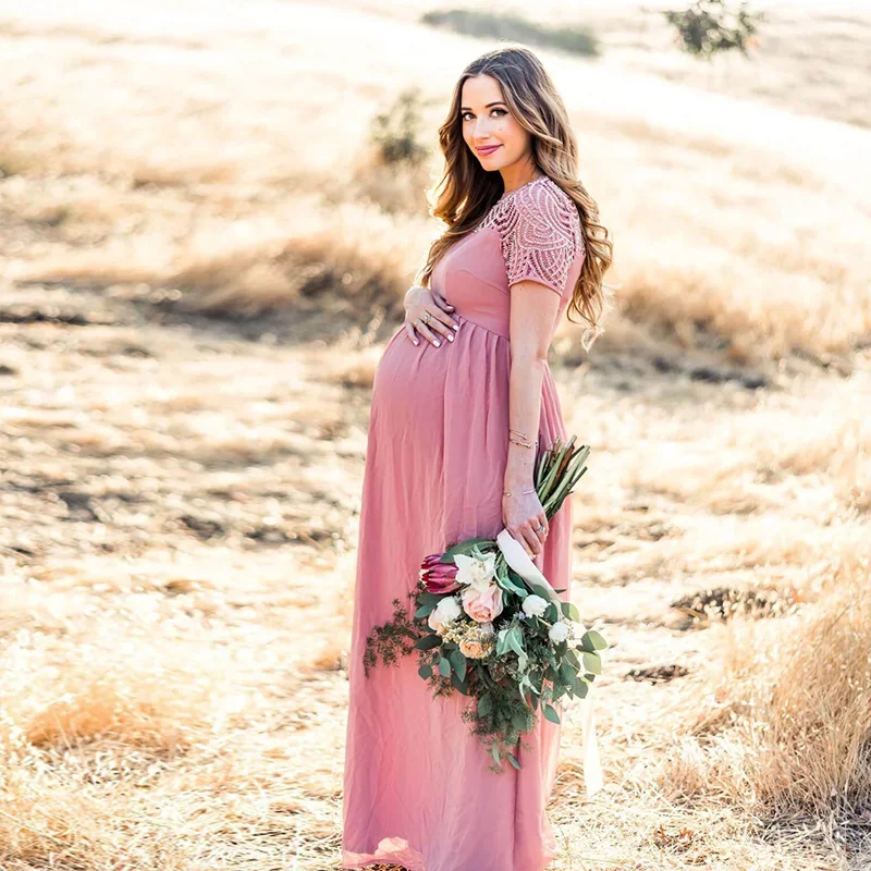 Vestido de maternidad largo elegante en gasa y encaje rosa polvoriento - imagen 5