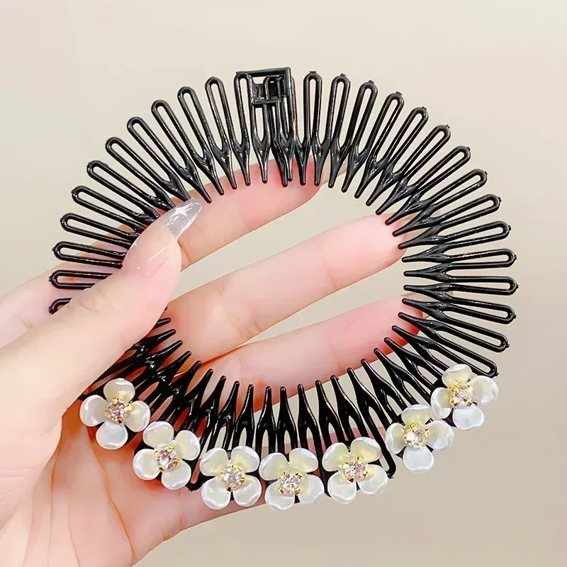 Diadema negra con perlas y pedrería de imitación para el cabello