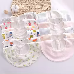 Babero Pinny triple capa TPU impermeable con dibujos animados