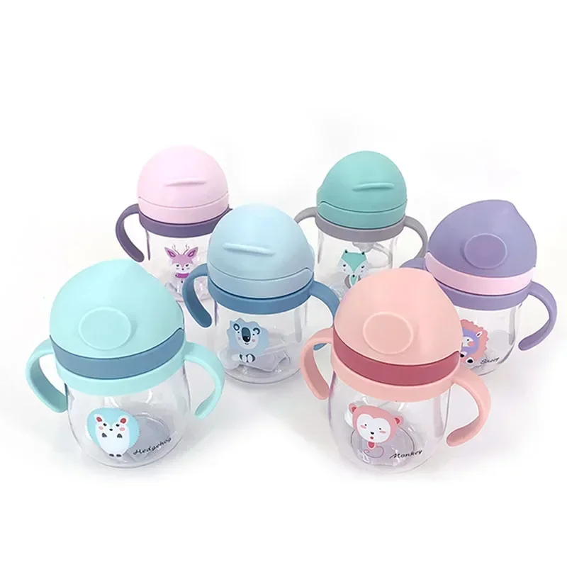 Vaso con diseño de personaje sonriente