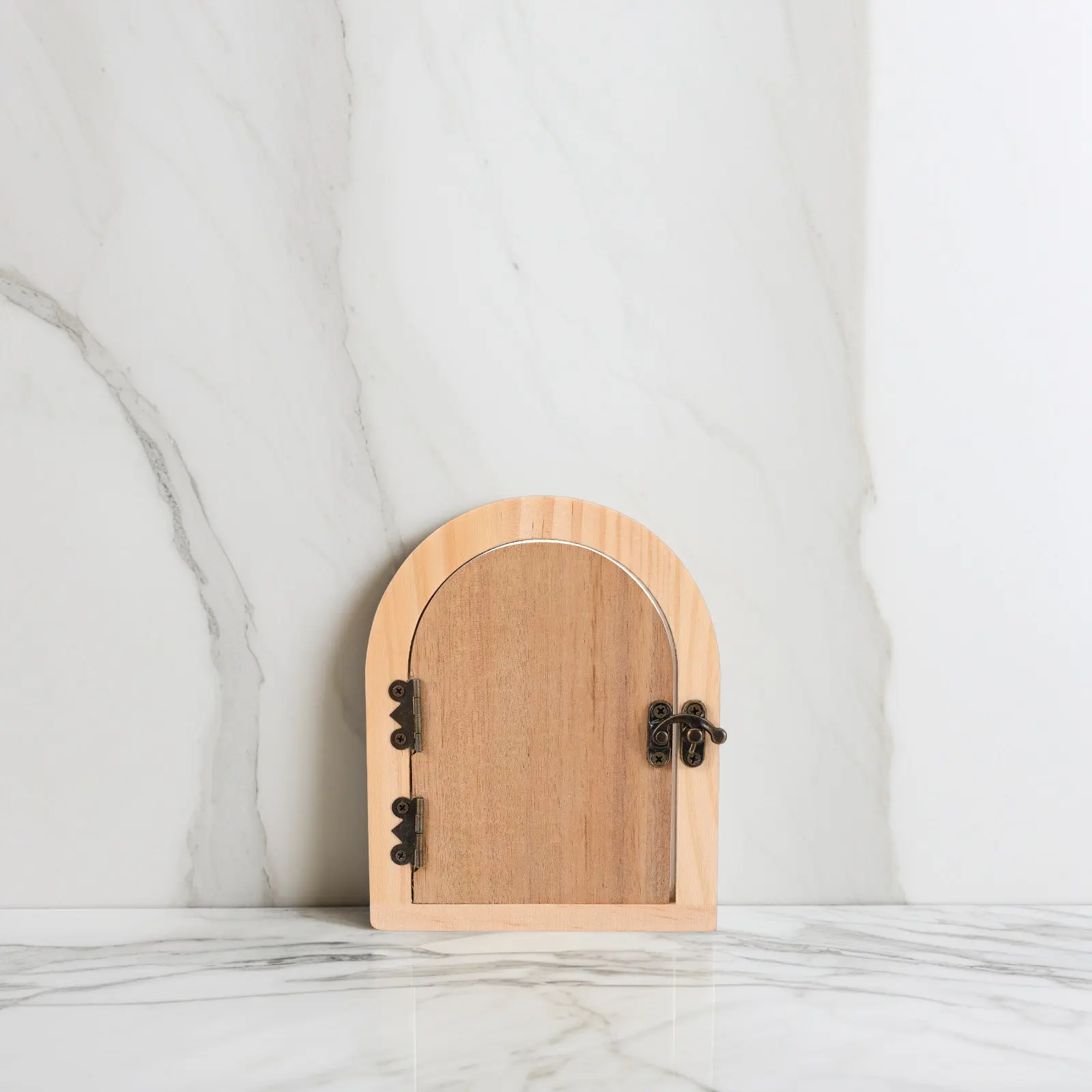 Protector de enchufes madera con cubierta infantil segura - imagen 3